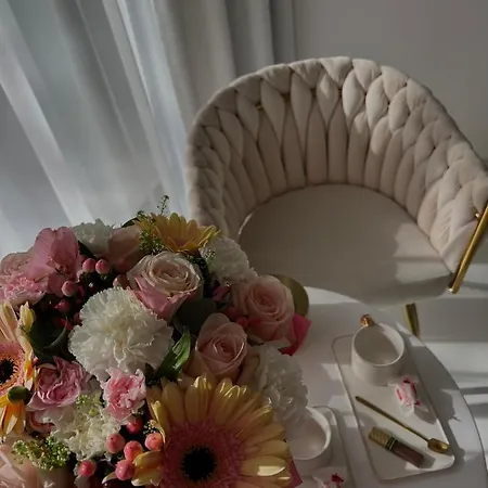 Daire Gold Luxury Romantic Private Jacuzzi & Sauna