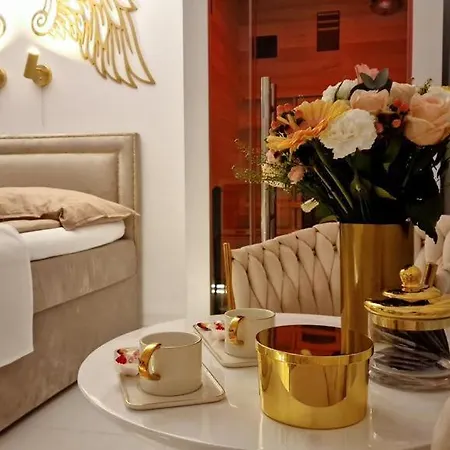 Gold Prywatne Jacuzzi & Sauna Apartment Kolobrzeg